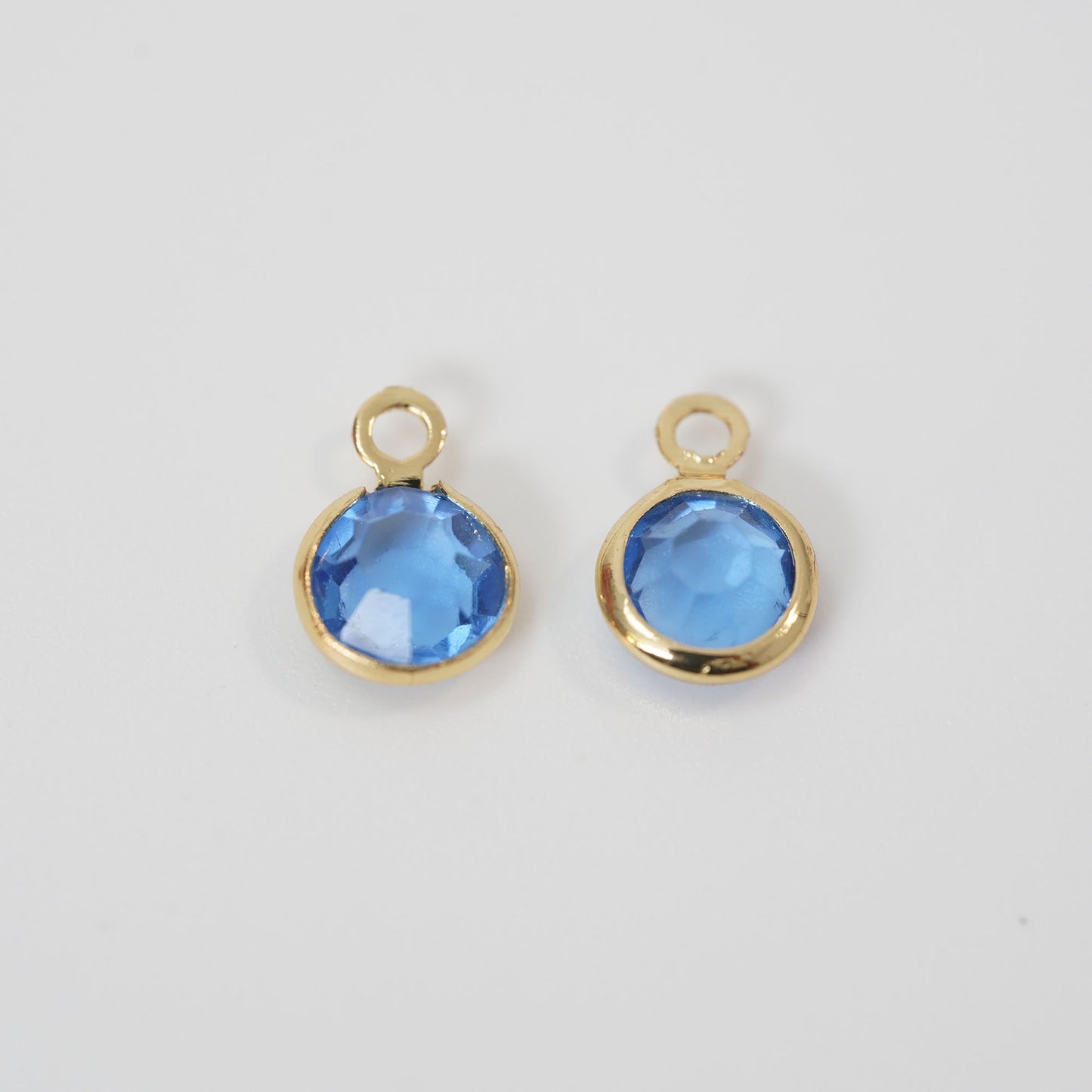 Gold Round Charms,18K Gold Filled Round crystal Pendant,Round Charm Bracelet Necklace for DIY Jewelry Making Supply