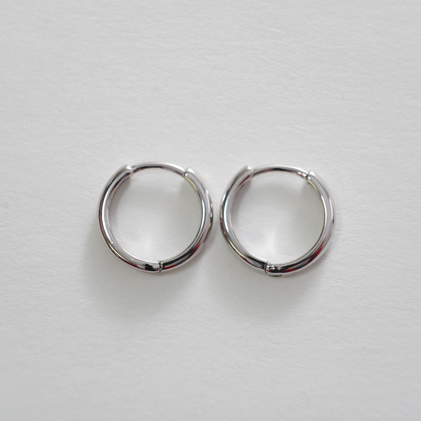 1pair 18K Gold Filled thin Hoops Earrings,Gold Earrings,Dainty Hoops Huggie,Gold Huggies Hoop Earrings