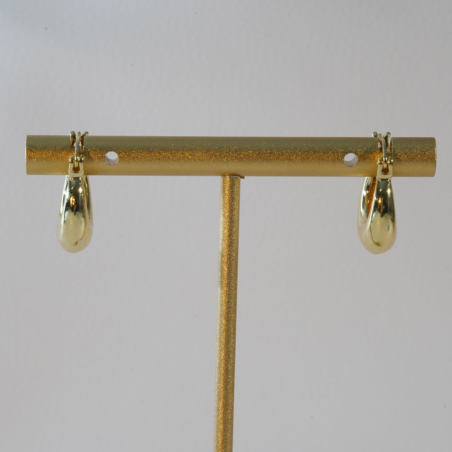 1pair 18K Gold Filled Thick Hoops Earrings,Gold Hoops,Dainty Teardrop Hoops Huggie,Gold Huggies Hoop Earrings