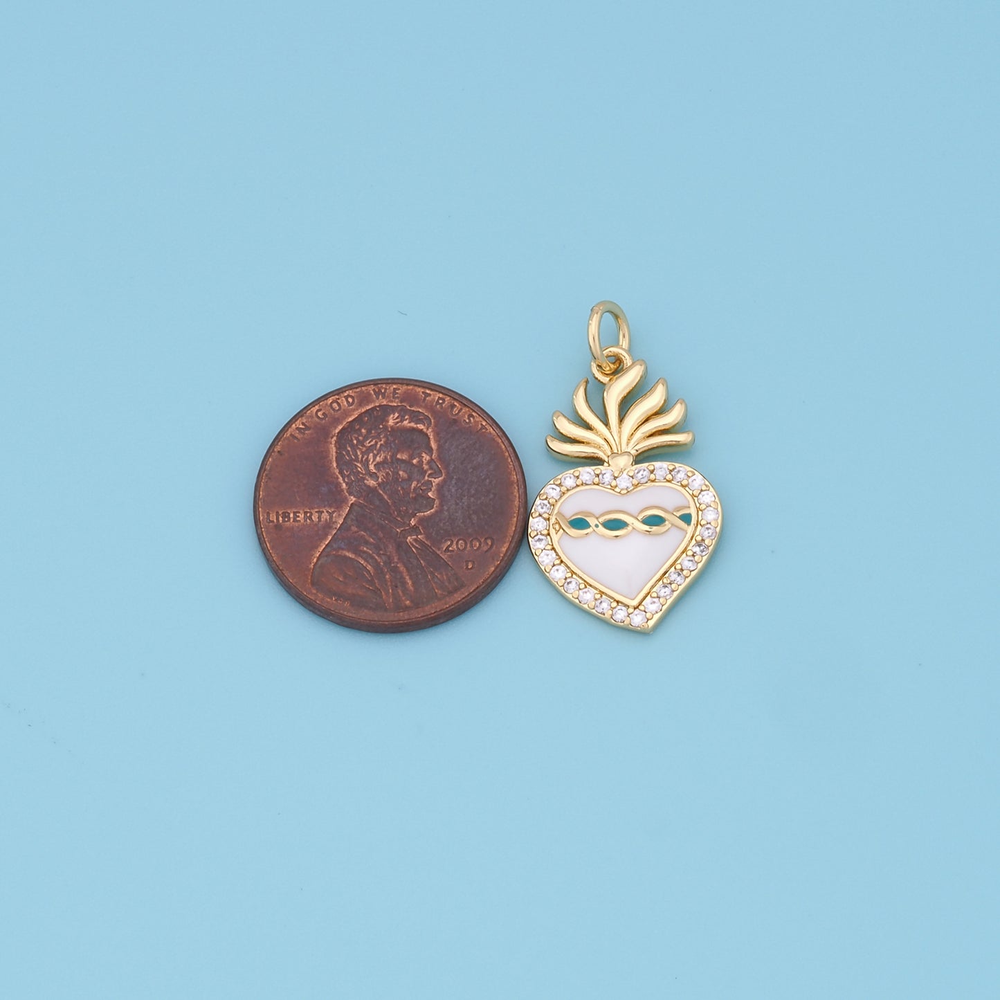 18K Gold Filled Sacred Heart Pendant,Sacred Heart Charm Bracelet Necklace for DIY Jewelry Making Supply