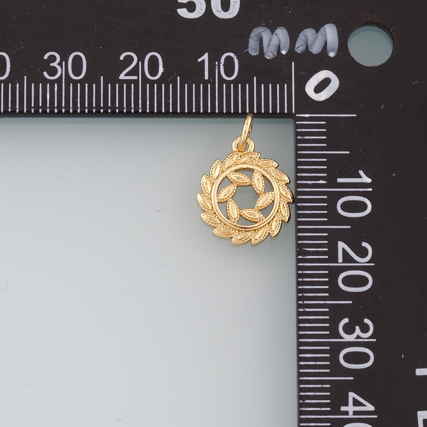 18K Gold Filled Wreath Pendant,Wreath Charm Bracelet Necklace for DIY Jewelry Making Supply