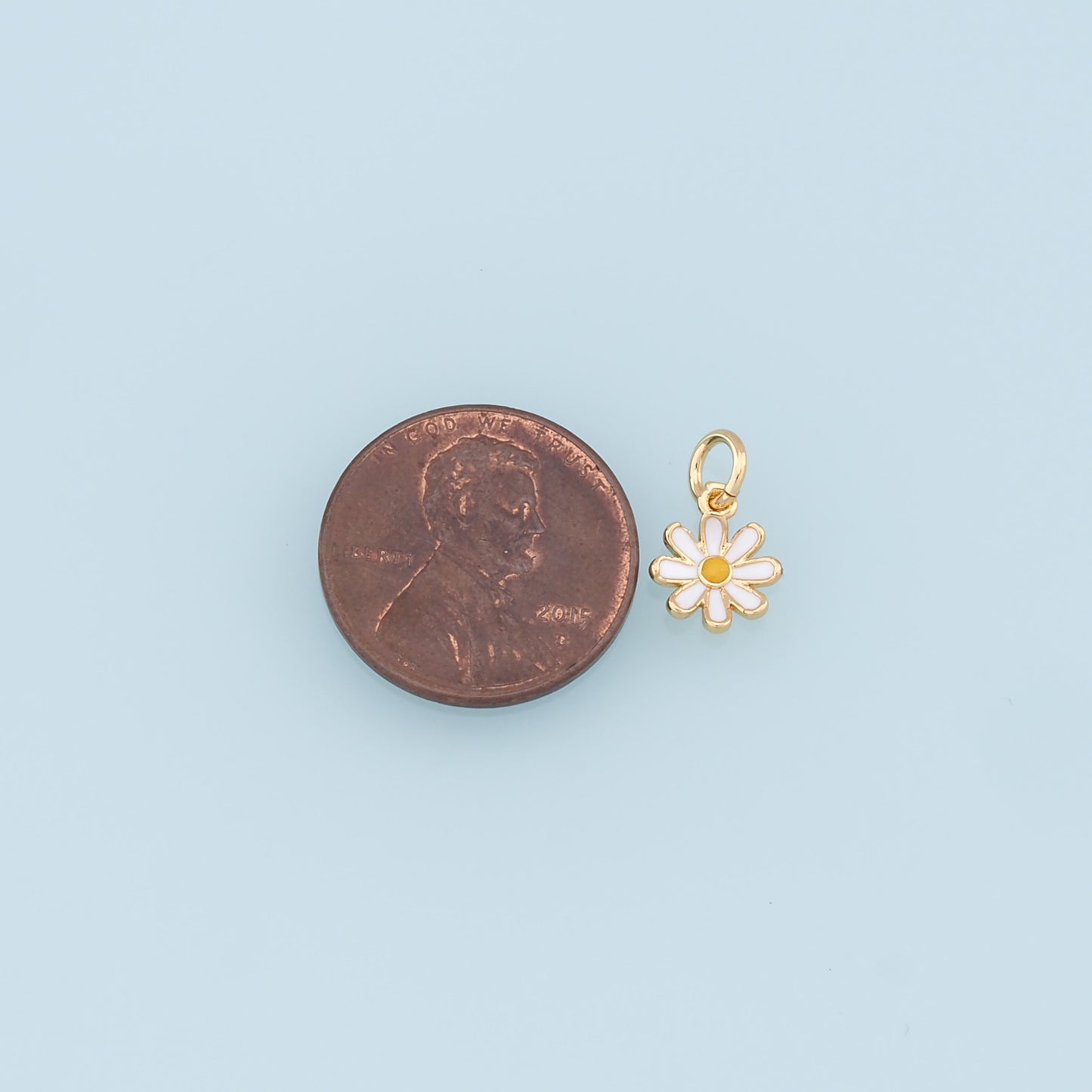 Gold Daisy Charms,18K Gold Filled Daisy Pendant,Daisy Charm Bracelet Necklace for DIY Jewelry Making Supply