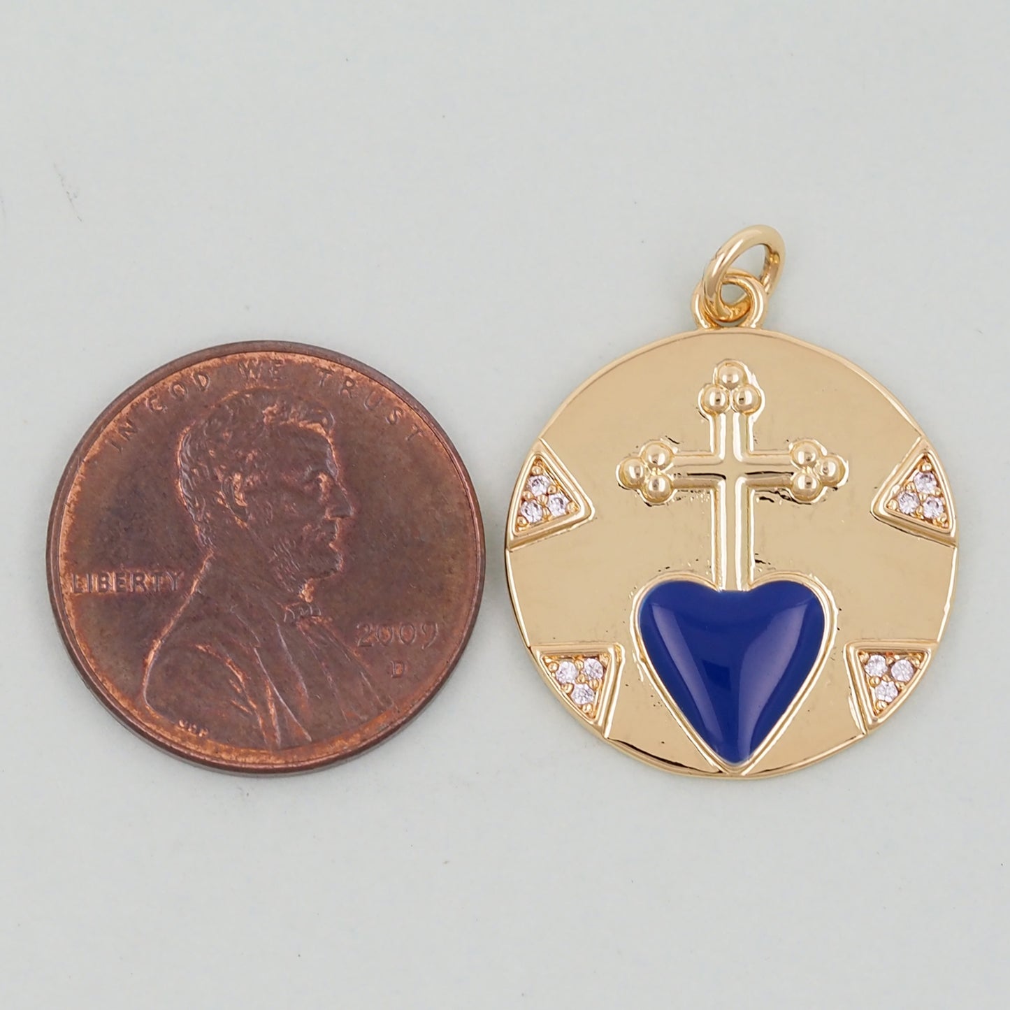 Gold Sacred Heart Charms,18K Gold Filled Sacred Heart Pendant,Sacred Heart Charm Bracelet Necklace for DIY Jewelry Making Supply