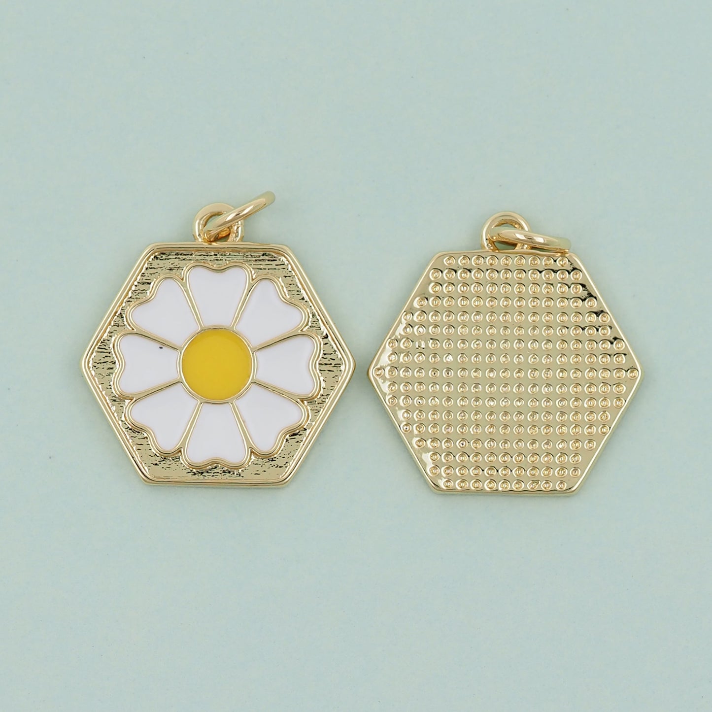 Gold Daisy Charms,18K Gold Filled Daisy Pendant,Daisy Charm Bracelet Necklace for DIY Jewelry Making Supply