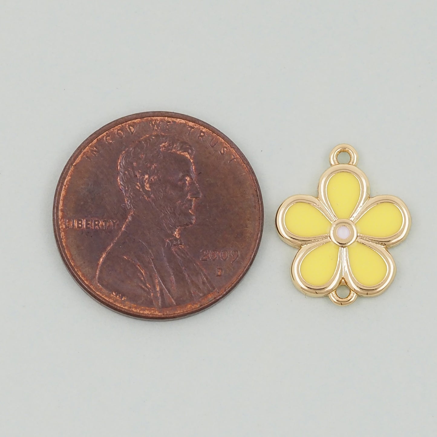 Gold Enamel Flower Charms,18K Gold Filled flower daisy Pendant,flower Charm Bracelet Necklace for DIY Jewelry Making Supply