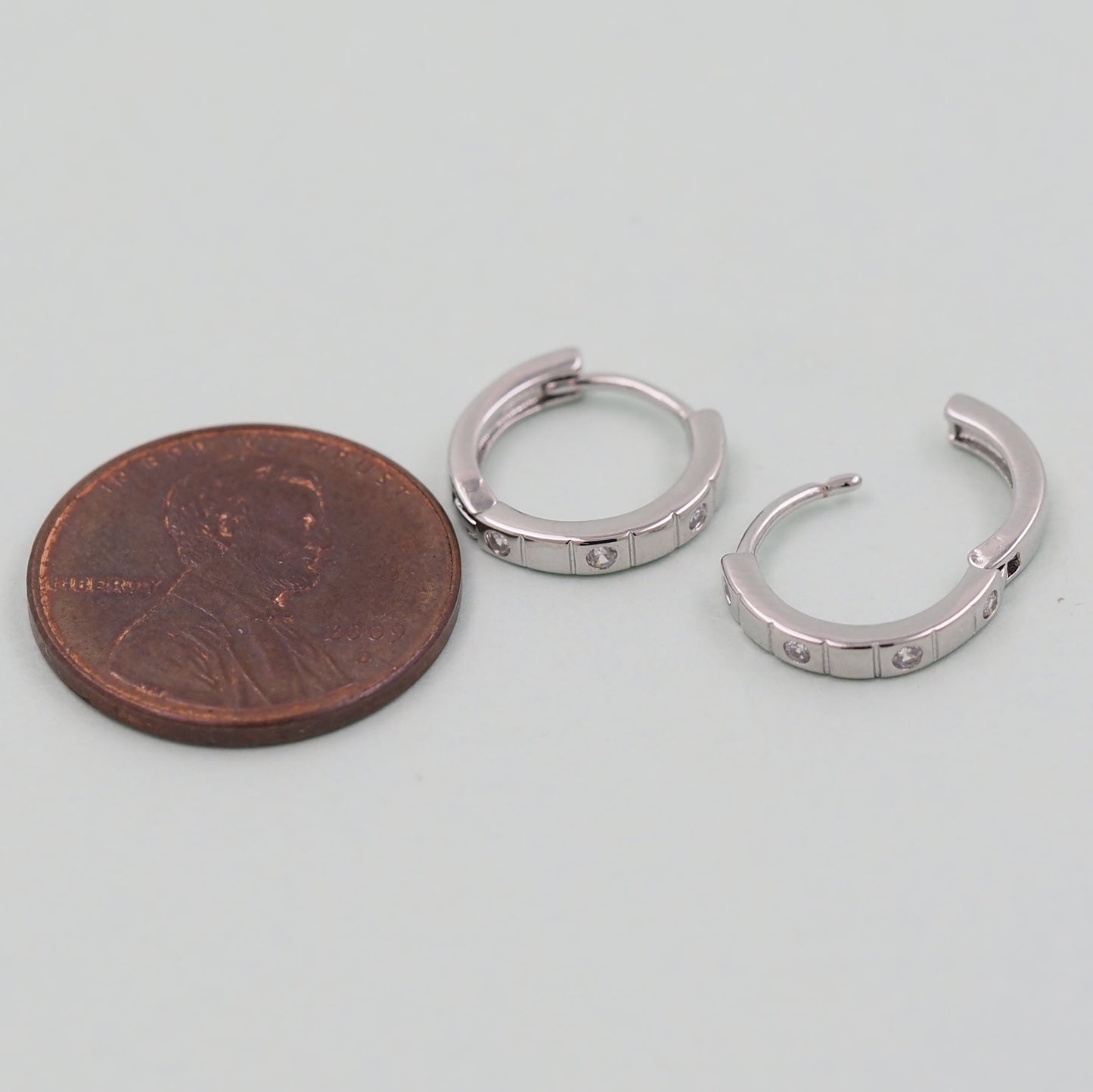 1pair 18K Gold Filled Hoops Earrings,Gold Earrings,Dainty Hoops Huggie,Gold Huggies Hoop Earrings