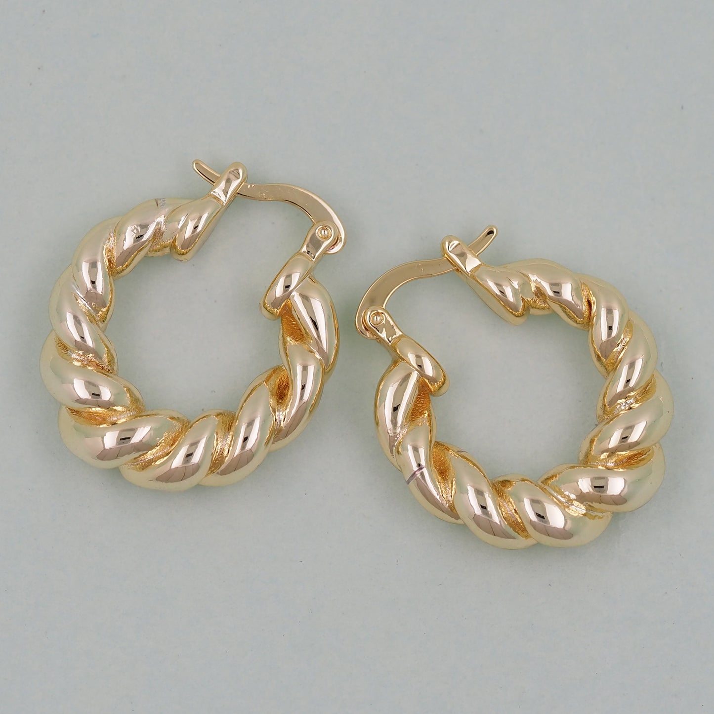 1pair 18K Gold Filled twist Hoops Earrings,Gold Earrings,Dainty Hoops Huggie,Gold Huggies Hoop Earrings