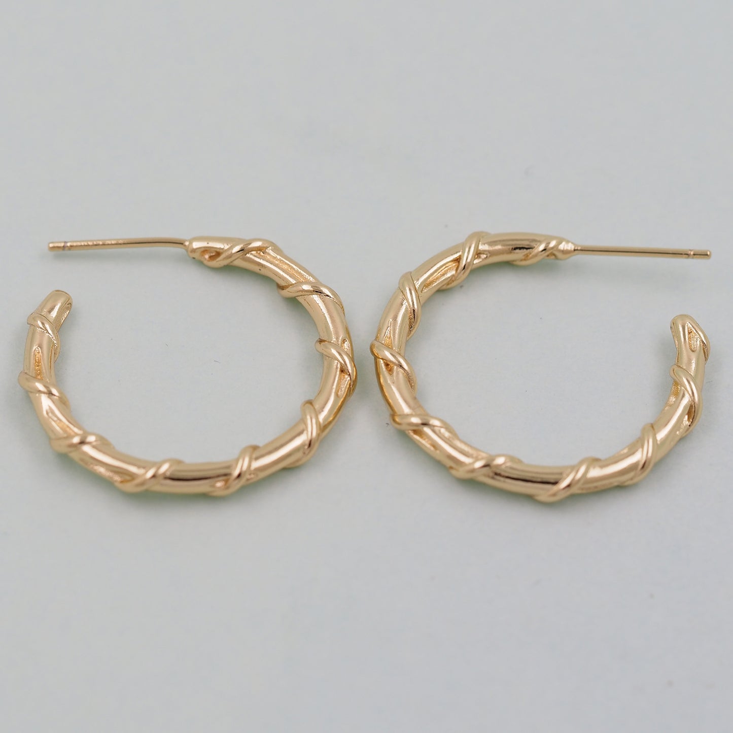 1pair 18K Gold Filled thin twist Hoops Earrings,Gold Earrings,Dainty Hoops Huggie,Gold Huggies Hoop Earrings