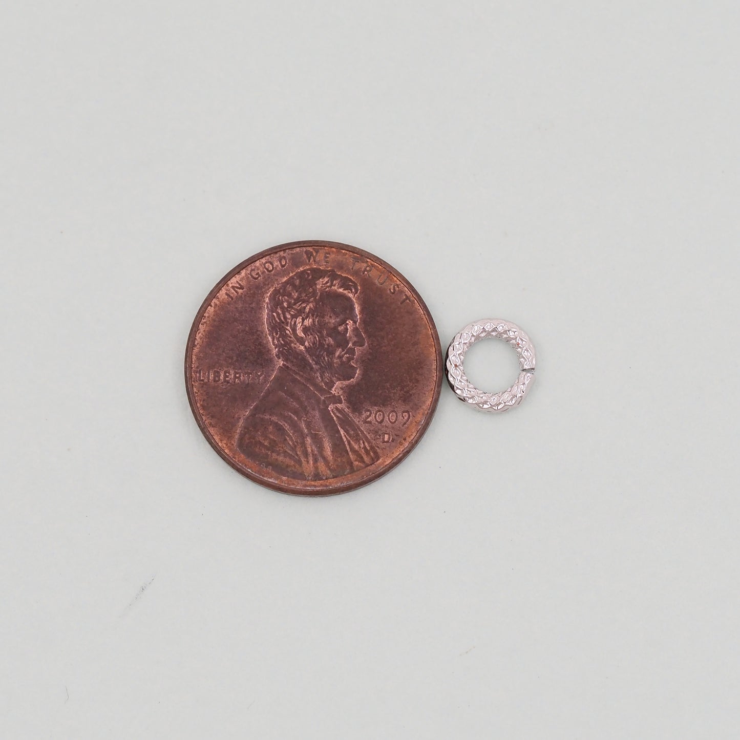 18K Gold Filled Jump Rings,Dainty O Shaped Open Jump Rings Bulk,Gold Split Rings for DIY Jewelry Making Supply Findings 7mmx1.5mm