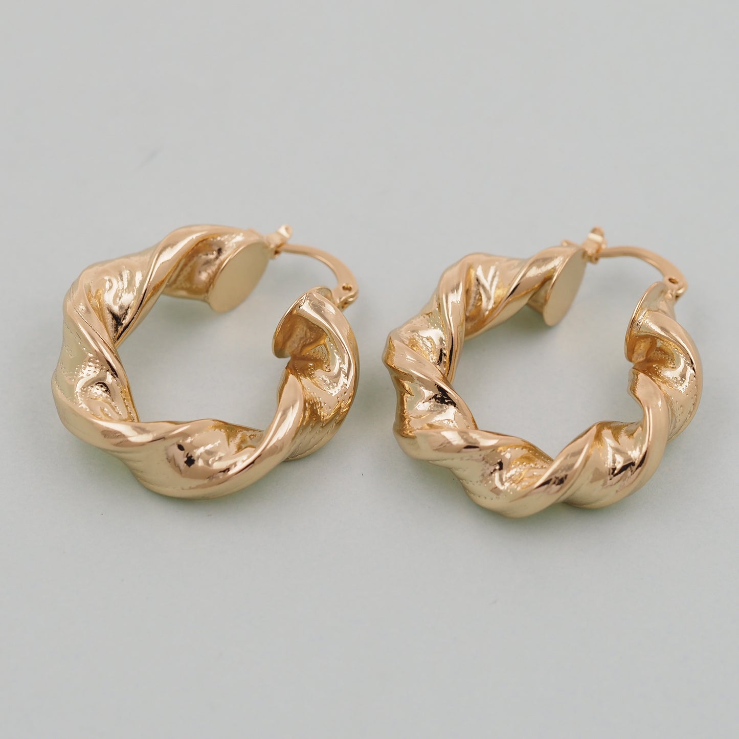 1pair 18K Gold Filled twist Hoops Earrings,Gold Earrings,Dainty Hoops Huggie,Gold Huggies Hoop Earrings