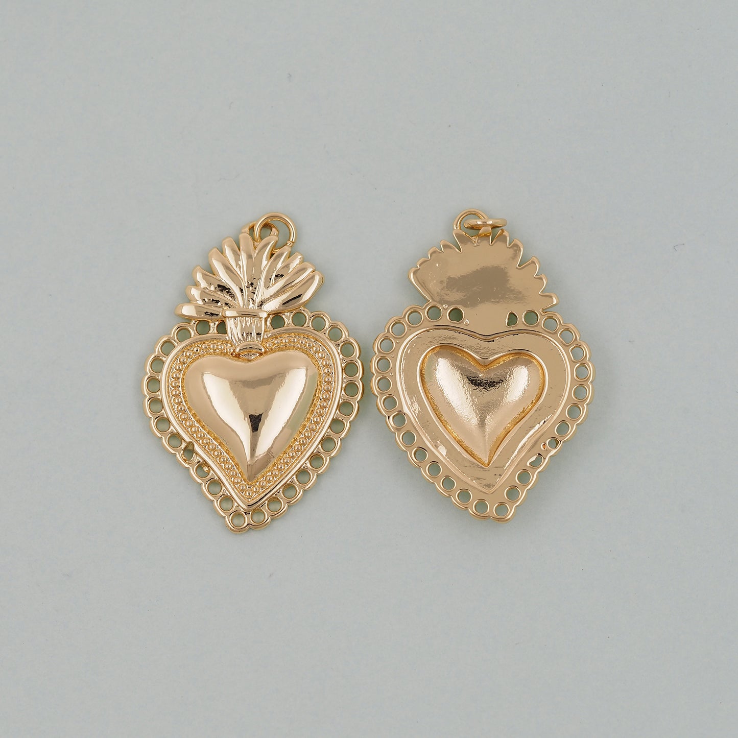 Gold sacred Heart Charms,18K Gold Filled flame sacred heart Pendant,Religious Charm Bracelet Necklace for DIY Jewelry Making Supply
