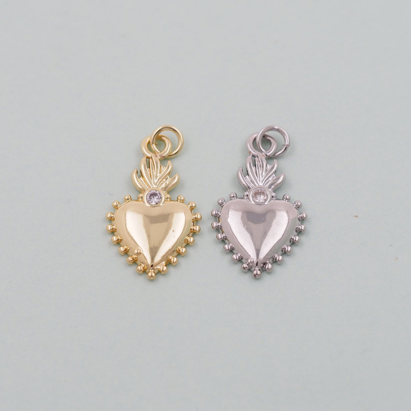 Gold sacred Heart Charms,18K Gold Filled flame sacred heart Pendant,Religious Charm Bracelet Necklace for DIY Jewelry Making Supply