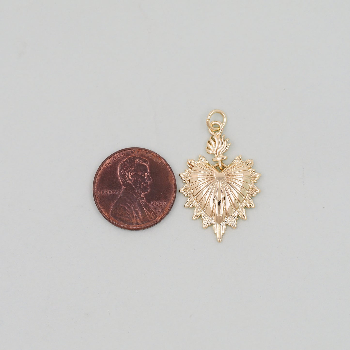 Gold sacred Heart Charms,18K Gold Filled flame sacred heart Pendant,Religious Charm Bracelet Necklace for DIY Jewelry Making Supply