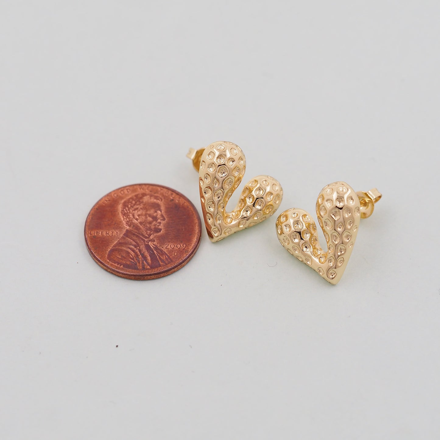 1pair 18K Gold Filled Heart Earrings,Gold Earrings,Dainty Earrings