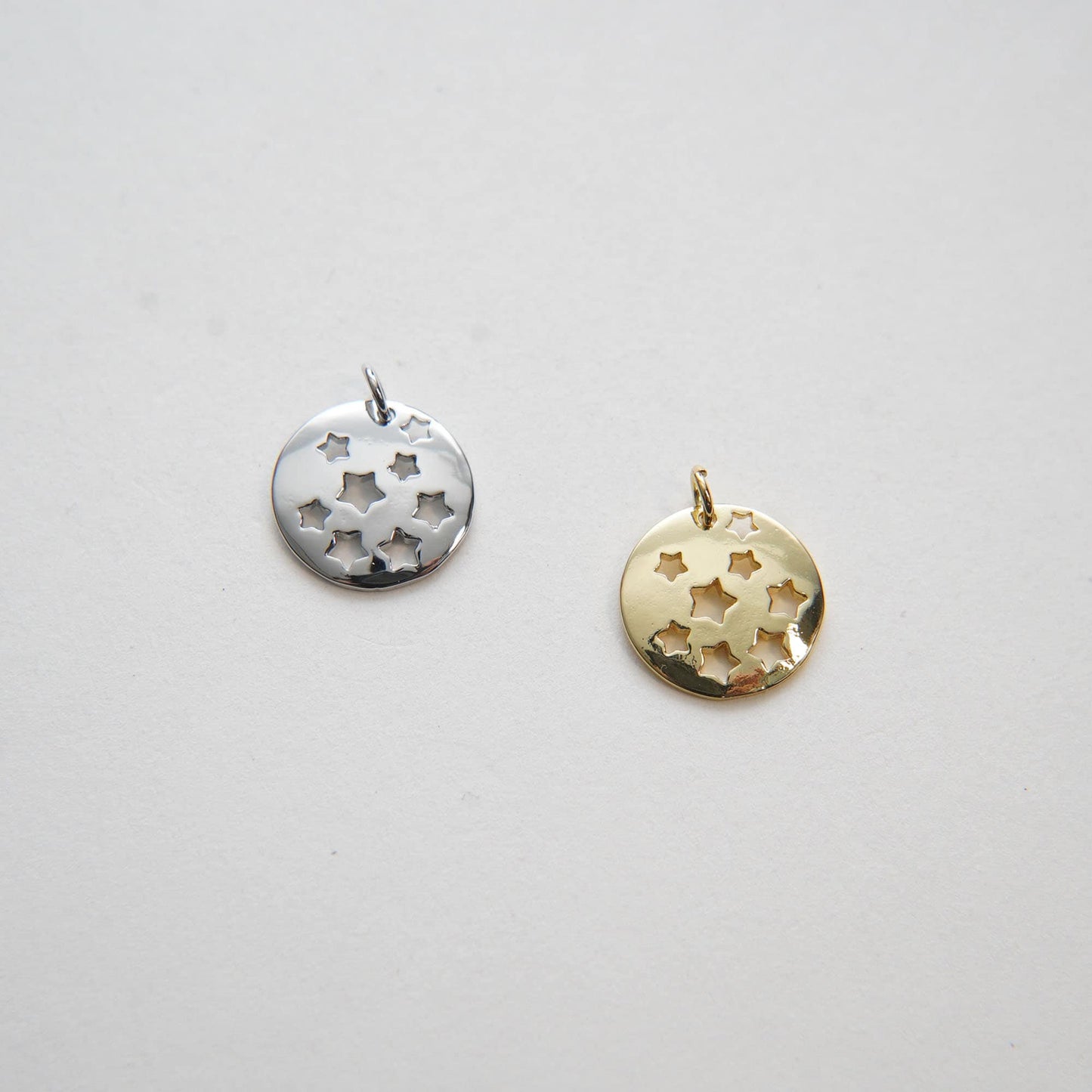 Gold Star Charms,18K Gold Filled Round Star Pendant,Silver Star Charm Bracelet Necklace for DIY Jewelry Making Supply