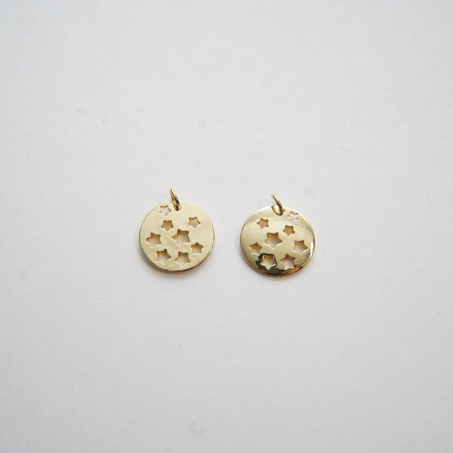 Gold Star Charms,18K Gold Filled Round Star Pendant,Silver Star Charm Bracelet Necklace for DIY Jewelry Making Supply