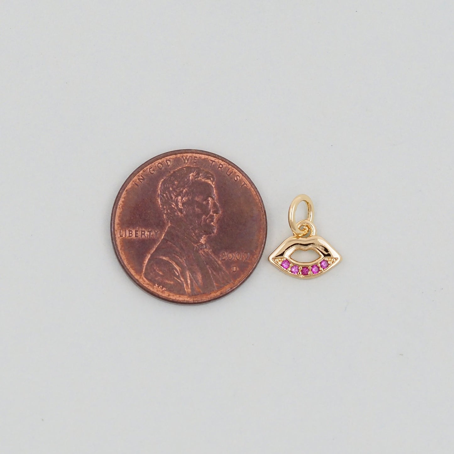 Gold Lips Charms,18K Gold Filled Lips Pendant,Lips Charm Bracelet Necklace for DIY Jewelry Making Supply