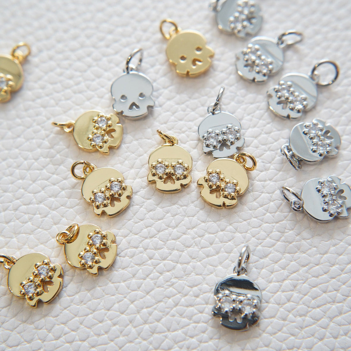 Gold Skull Charms,18K Gold Filled Skull Pendant,Skull Charm Bracelet Necklace for DIY Jewelry Making Supply