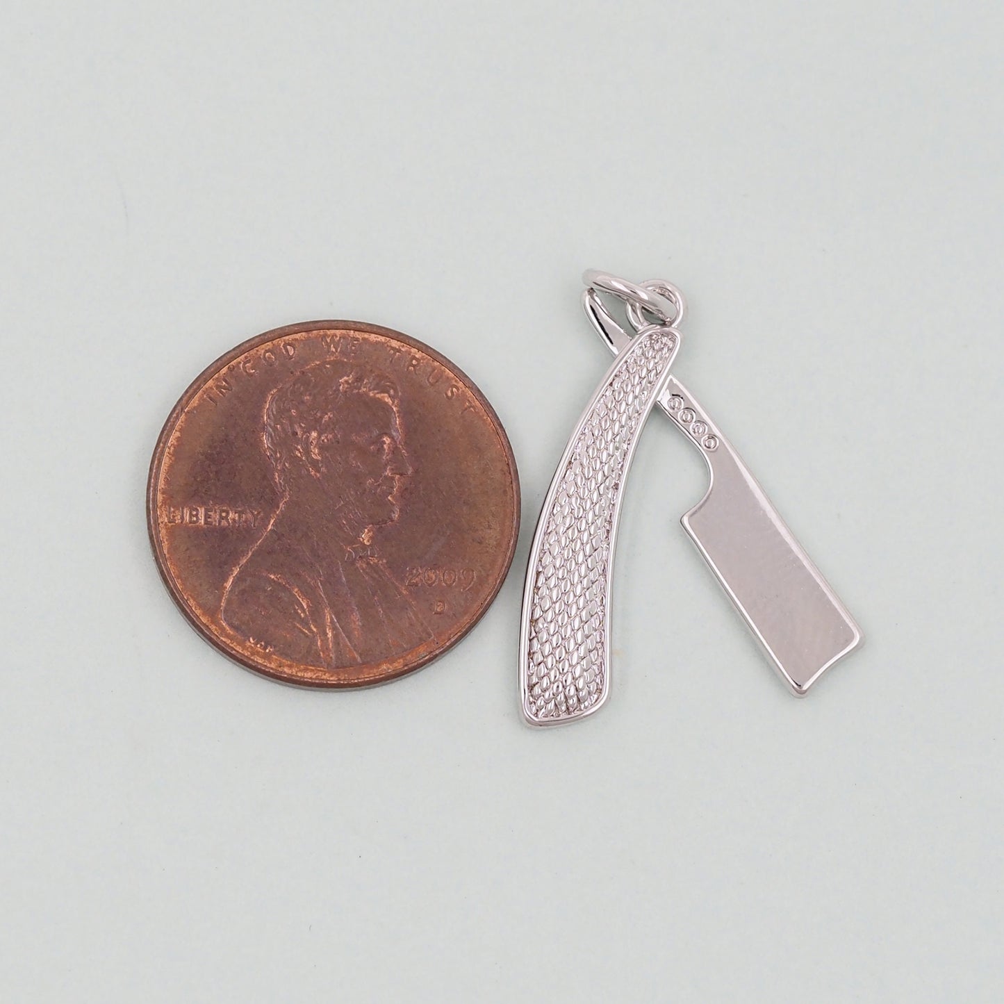 Gold barber Charms,18K Gold Filled razor Pendant,razor Charm Bracelet Necklace for DIY Jewelry Making Supply