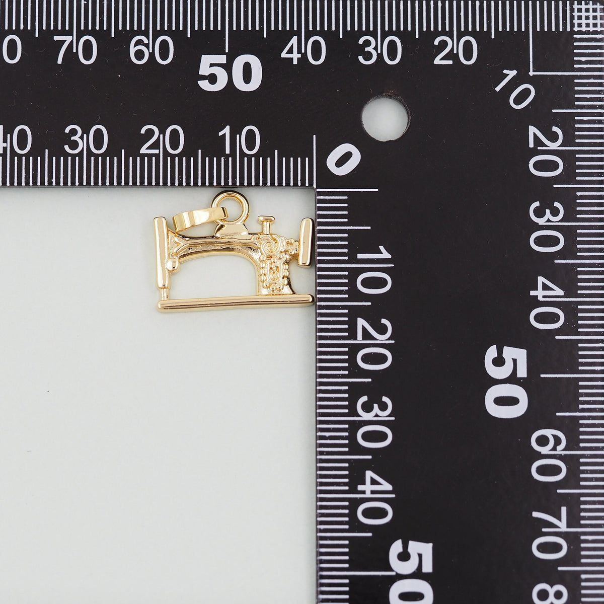 Gold sewing machine Charms,18K Gold Filled sewing machine Pendant,sewing machine Charm Bracelet Necklace for DIY Jewelry Maki