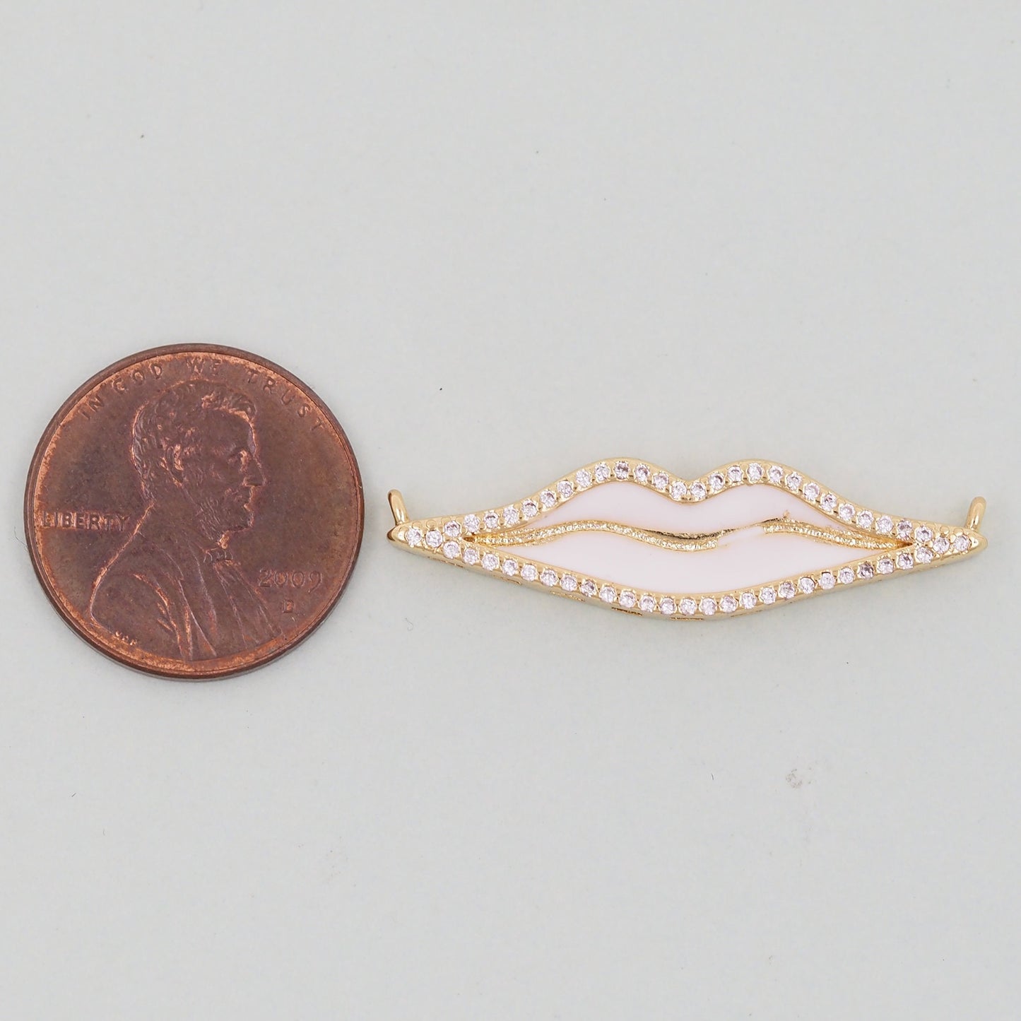 18K Gold Filled Lips Pendant,Lips Charm Bracelet Necklace for DIY Jewelry Making Supply