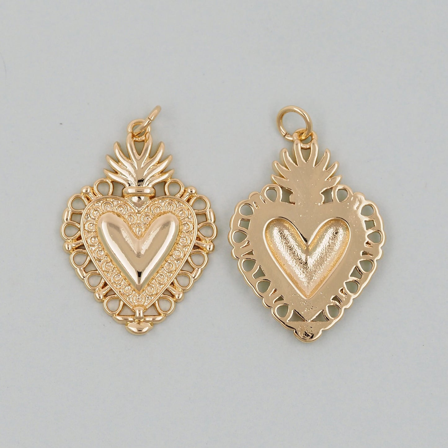 Gold sacred Heart Charms,18K Gold Filled sacred heart Pendant,Religious Charm Bracelet Necklace for DIY Jewelry Making Supply