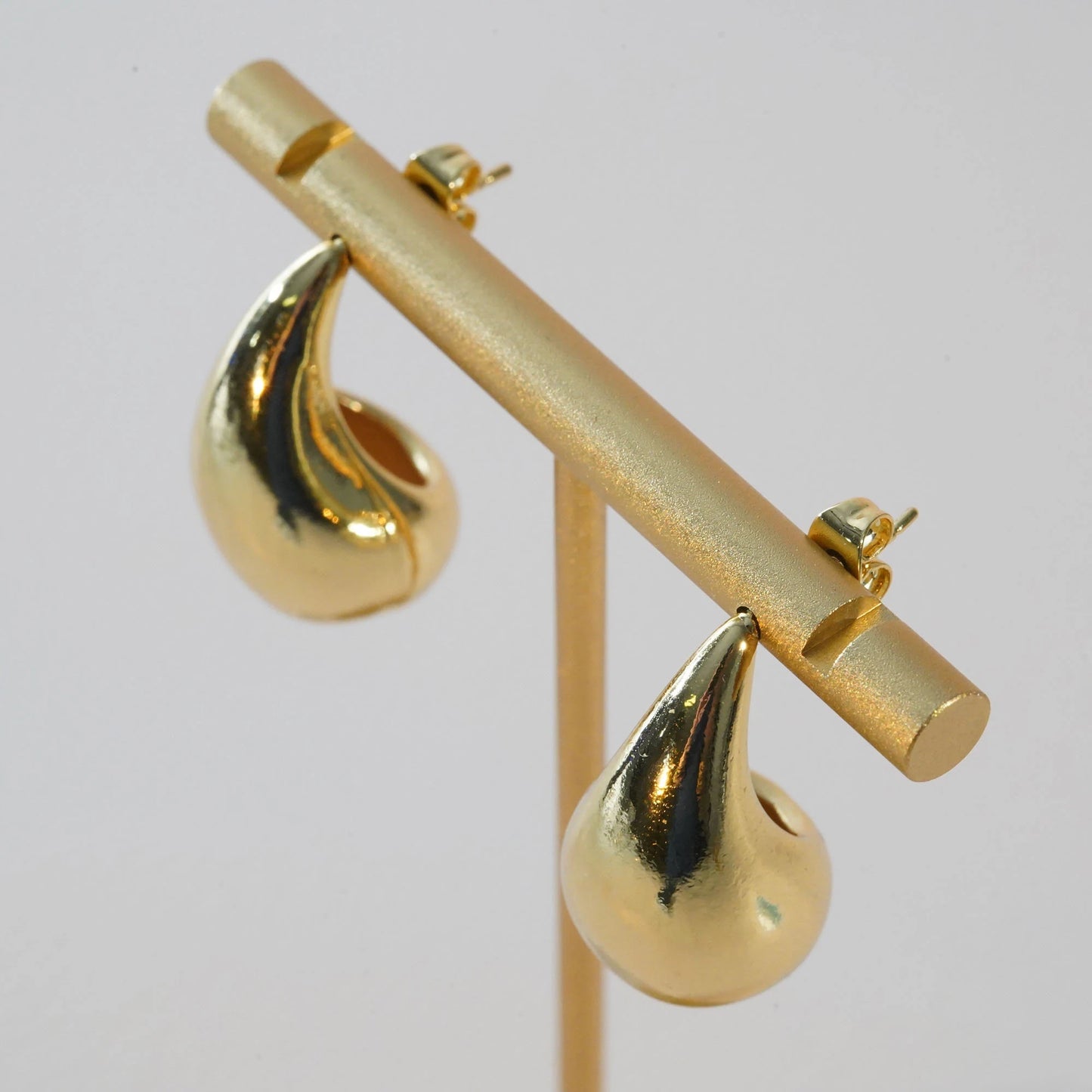 1pair 18K Gold Filled Thick Hoops Earrings,Gold Hoops,Dainty Teardrop Hoops Huggie,Gold Huggies Hoop Earrings