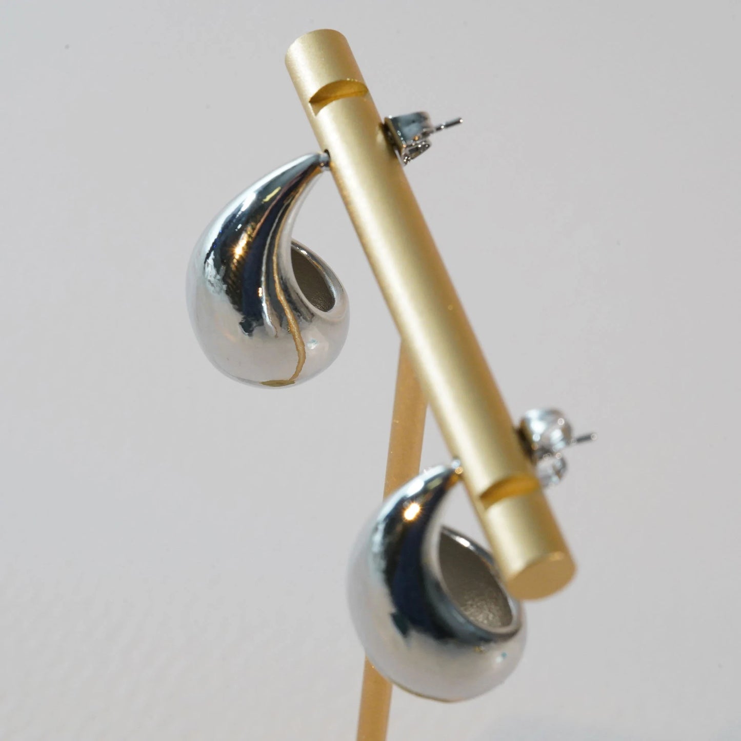 1pair 18K Gold Filled Thick Hoops Earrings,Gold Hoops,Dainty Teardrop Hoops Huggie,Gold Huggies Hoop Earrings