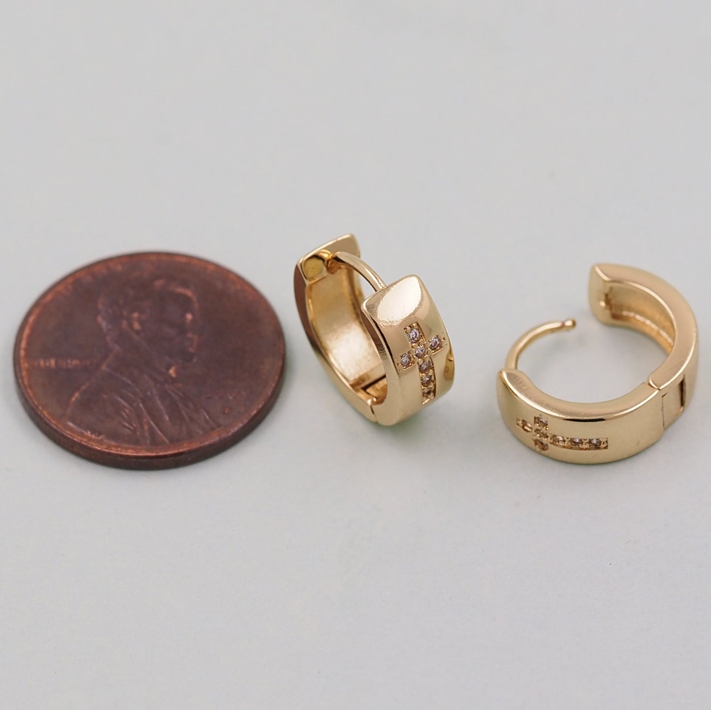 1pair 18K Gold Filled Cross Hoops Earrings,Gold Earrings,Dainty Hoops Huggie,Gold Huggies Hoop Earrings