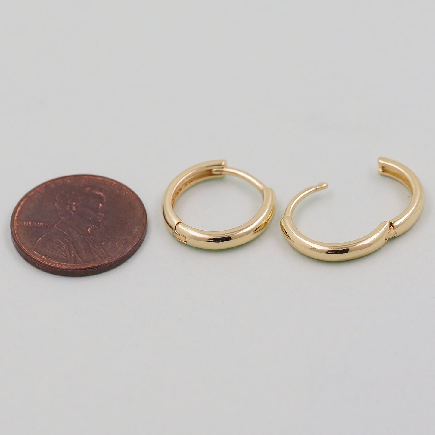 1pair 18K Gold Filled thin Hoops Earrings,Gold Earrings,Dainty Hoops Huggie,Gold Huggies Hoop Earrings