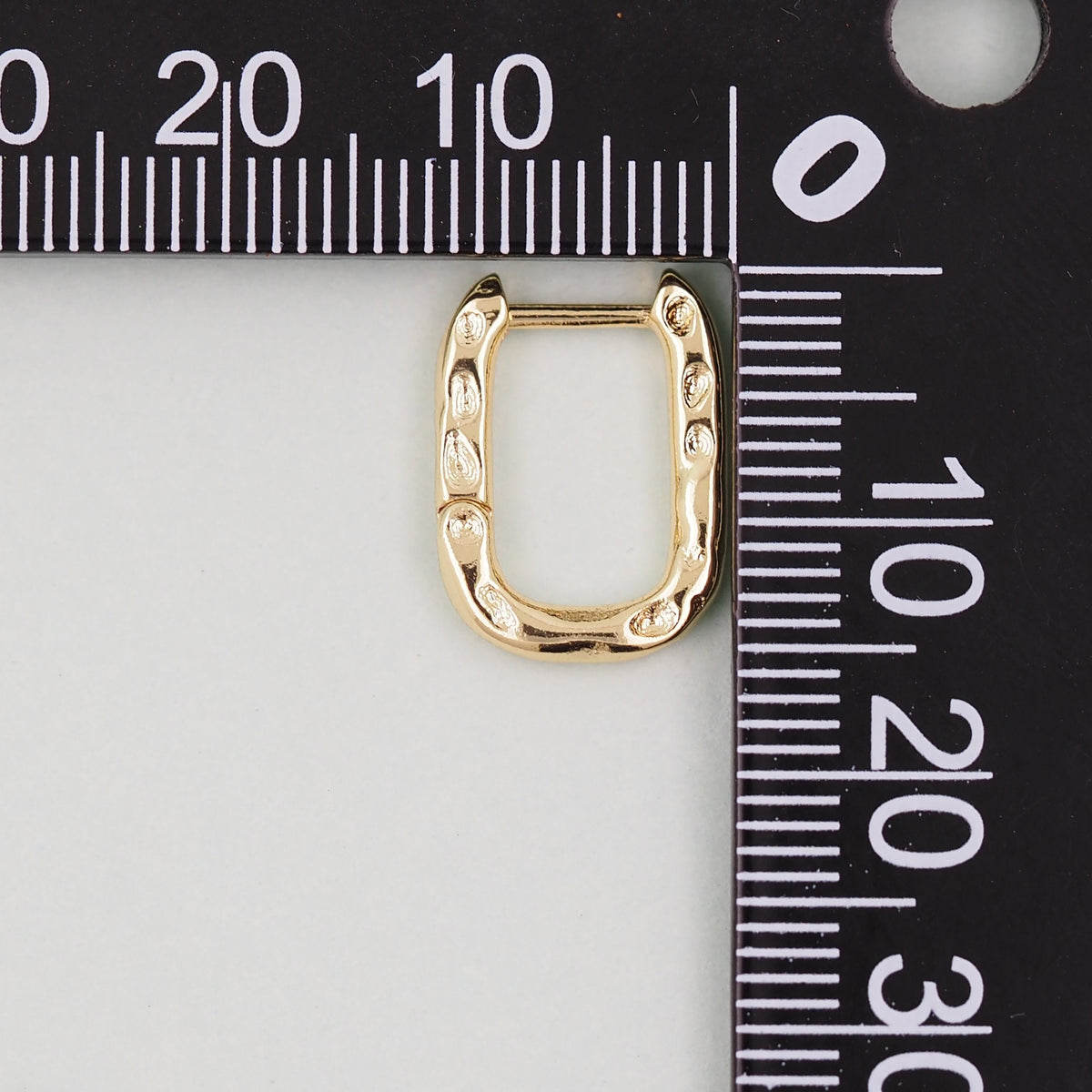 18K Gold Filled Oval Huggie Hoop Earrings for Jewelry Making