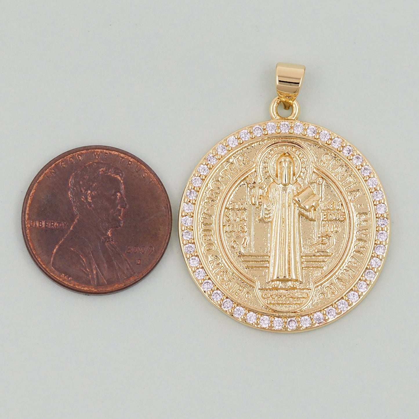 Gold Benedict Charms,18K Gold Filled Benedict Pendant,Round Benedict Charm Bracelet Necklace for DIY Jewelry Making Supply