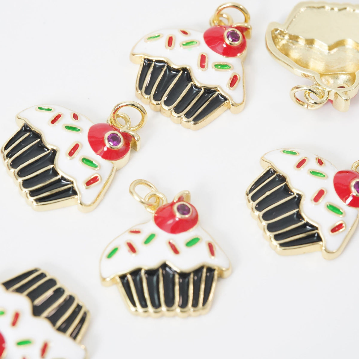 Gold Cake Charms,18K Gold Filled cake Pendant,cute cake Charm Bracelet Necklace for DIY Jewelry Making Supply
