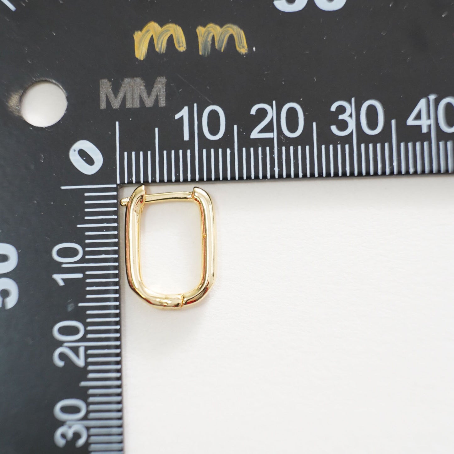 1pair 18K Gold Filled Oval Hoops Earrings,Gold Rectangle Earrings,Dainty Hoops Huggie,Gold Huggies Hoop Earrings