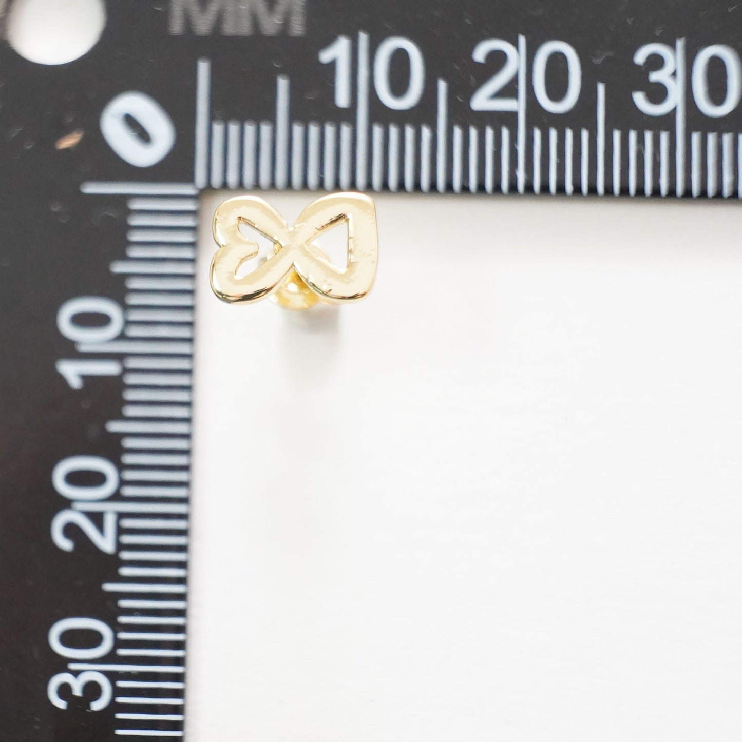 1pair 18K Gold Filled Infinity Stud Earrings,Gold Earrings,Dainty Earrings