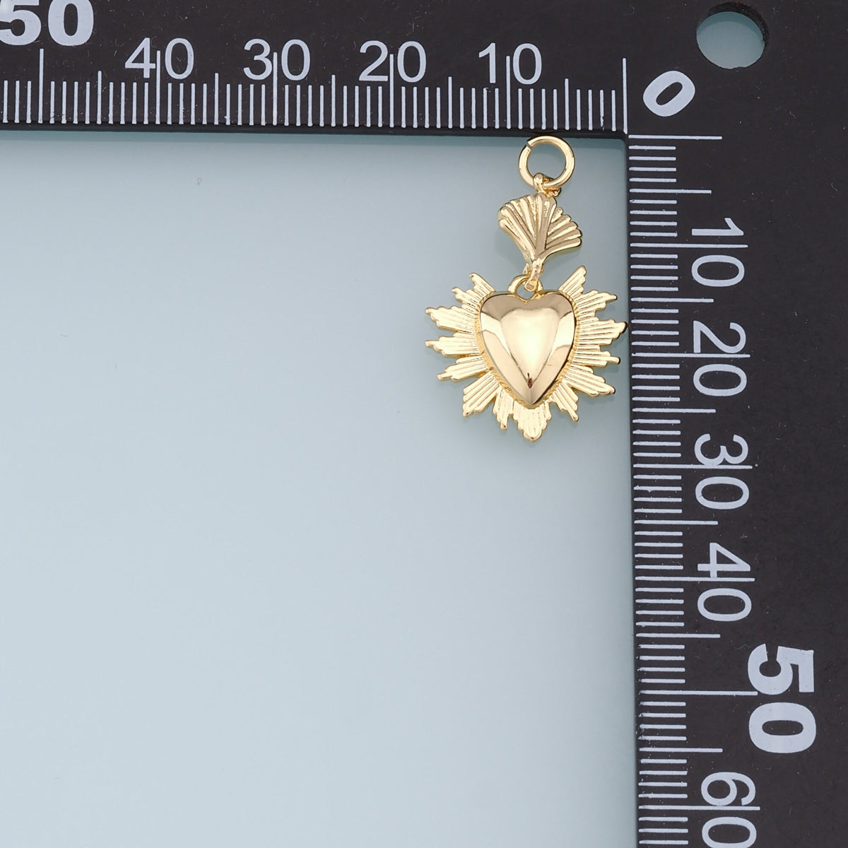 Gold sacred Heart Charms,18K Gold Filled flame sacred heart Pendant,Religious Charm Bracelet Necklace for DIY Jewelry Making