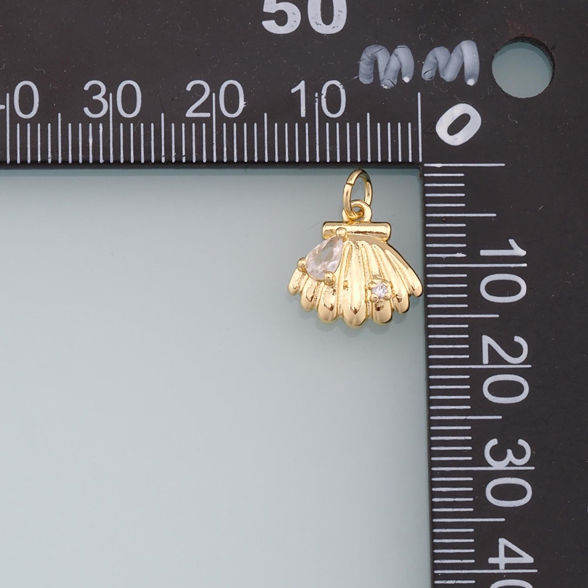 18K Gold Filled Shell Charm Pendant for Jewelry Making