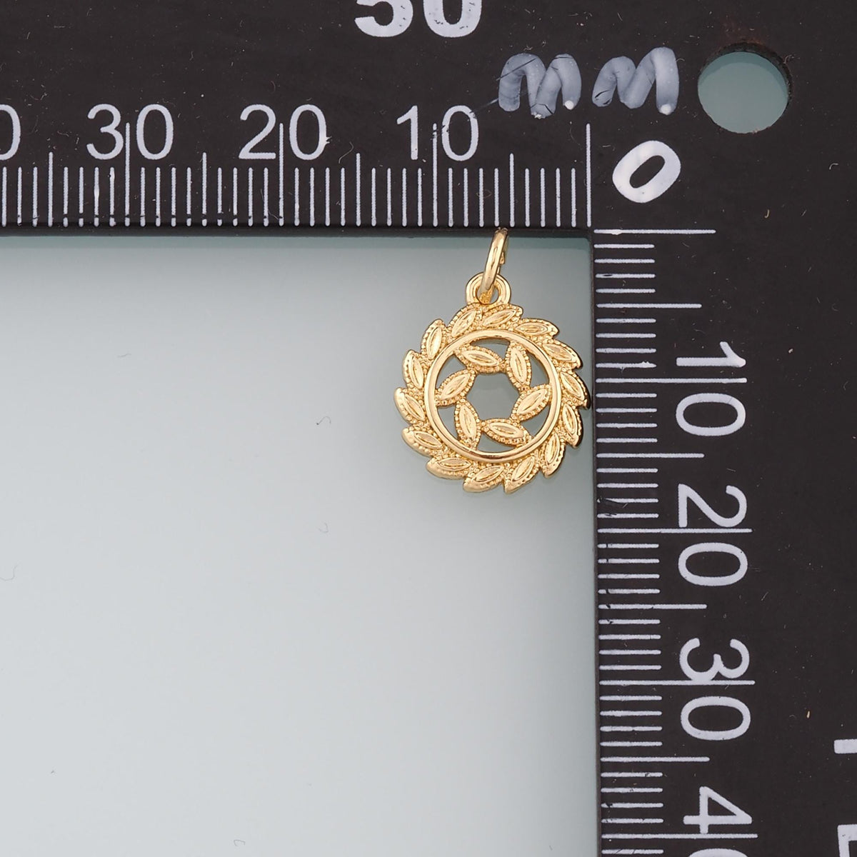 18K Gold Filled Wreath Pendant,Wreath Charm Bracelet Necklace for DIY Jewelry Making Supply