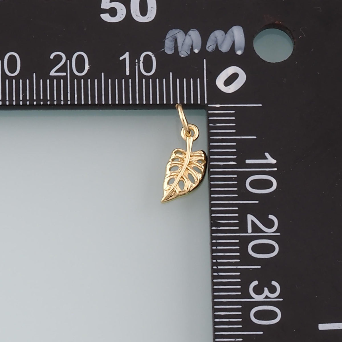 18K Gold Filled Leaf Charm Pendant for Jewelry Making