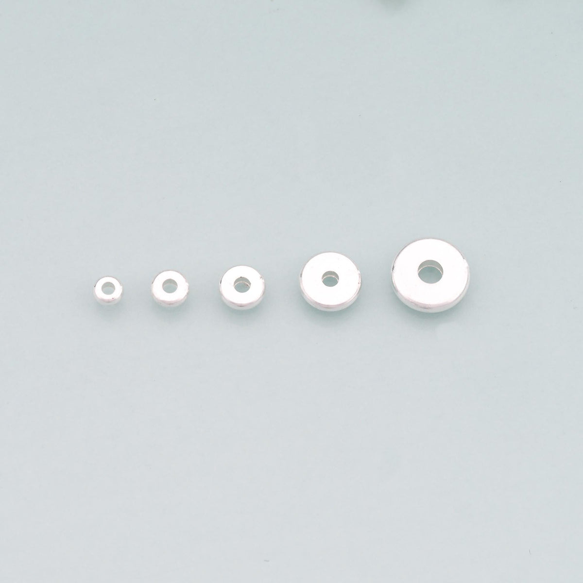 100pcs 925 Silver plated Flat Round Spacer Beads,Bracelet Beads,Disc Spacer Beads for Bracelet Jewelry Necklace Making Supply
