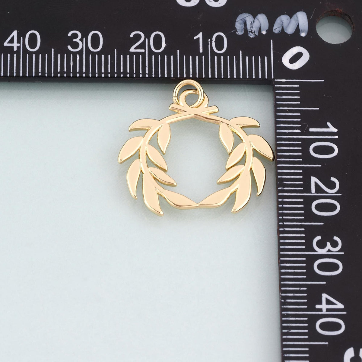 18K Gold Filled Laurel Wreath Pendant,Light Luxury and Artistic Charm Bracelet Necklace for DIY Jewelry Making Supply