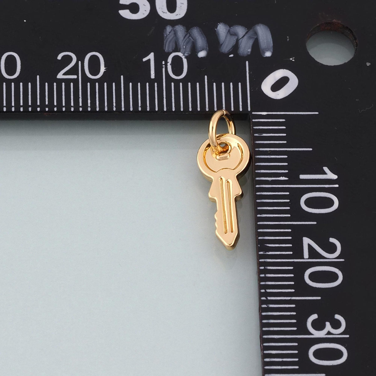 18K Gold Filled Key Pendant,Minimalist Charm Bracelet Necklace for DIY Jewelry Making Supply