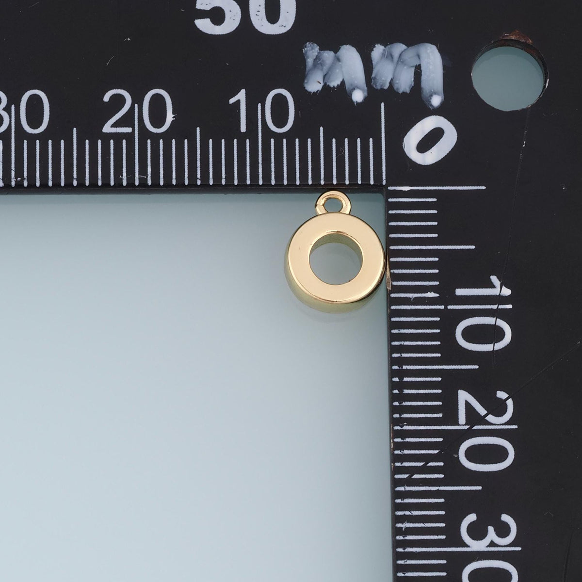 18K Gold Filled Round Charm Pendant for Jewelry Making