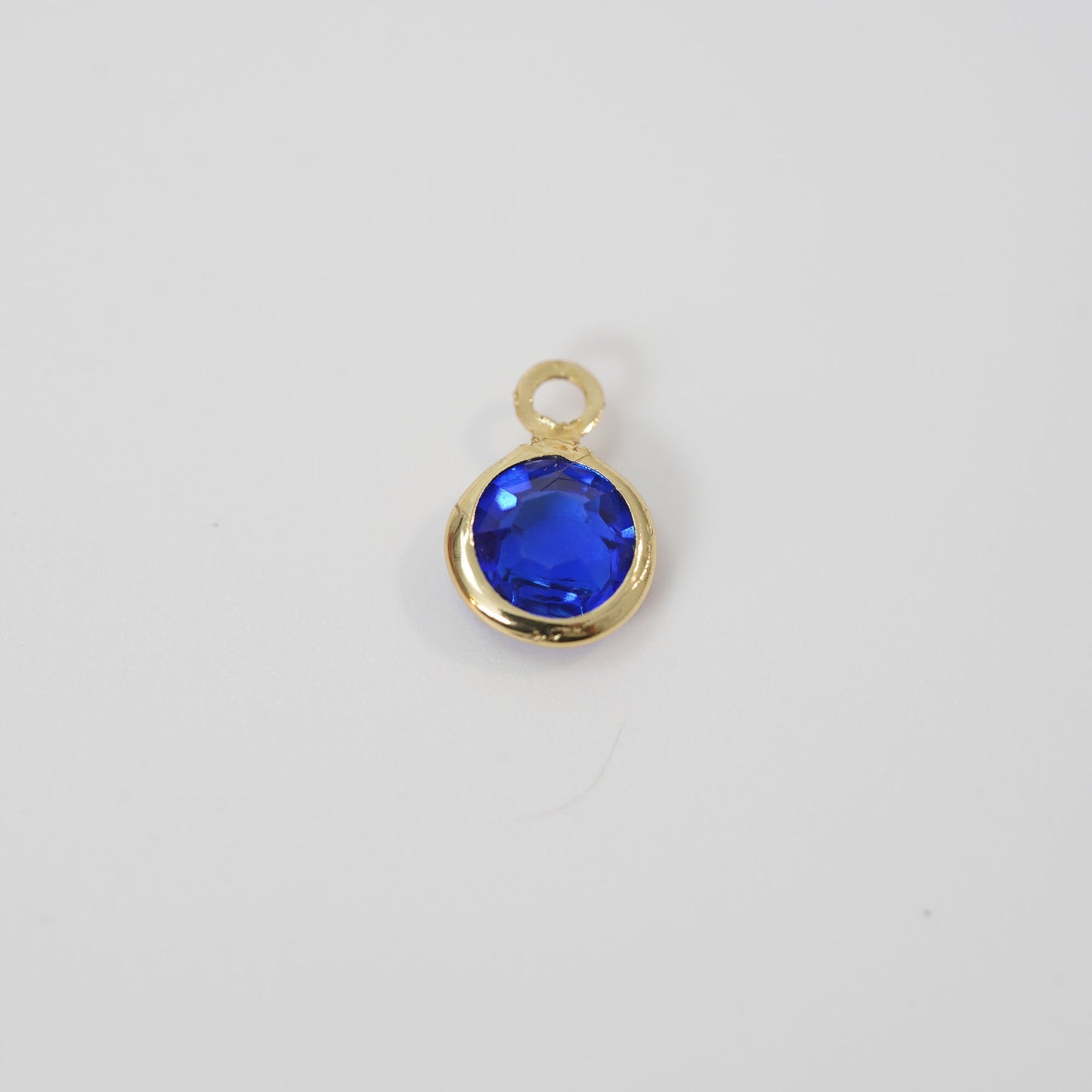 Gold Round Charms,18K Gold Filled Round crystal Pendant,Round Charm Bracelet Necklace for DIY Jewelry Making Supply