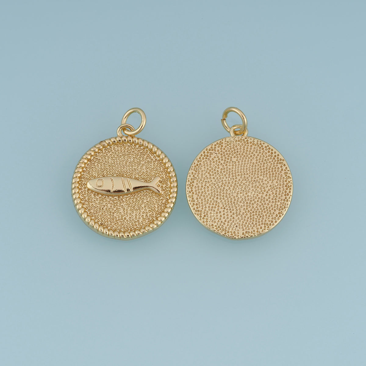 18K Gold Filled Fish Charm,Round Fish Pendant Ocean Charm Textured Disc Pendant for Bracelet Necklace DIY Jewelry Making Supply