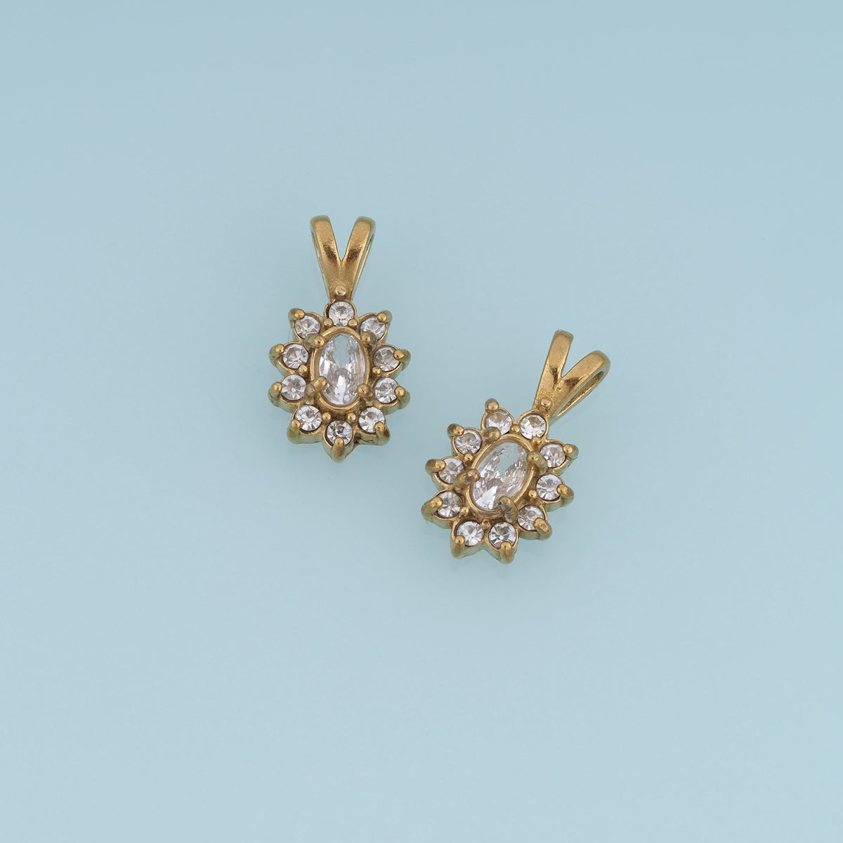 Oval Crystal Flower Pendant,14K Gold Sparkling Floral Charm DIY Charm for Necklace Bracelet Making