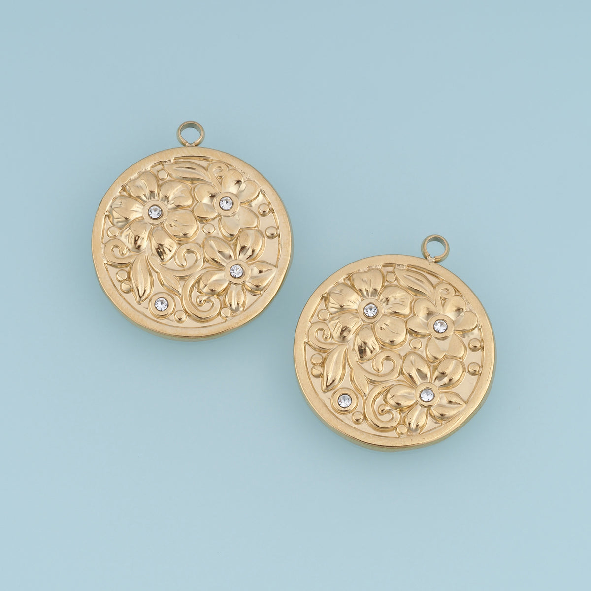 Round Floral Medallion Pendant,14K Gold Vintage Crystal Flower Charm DIY Charm for Necklace Bracelet Making