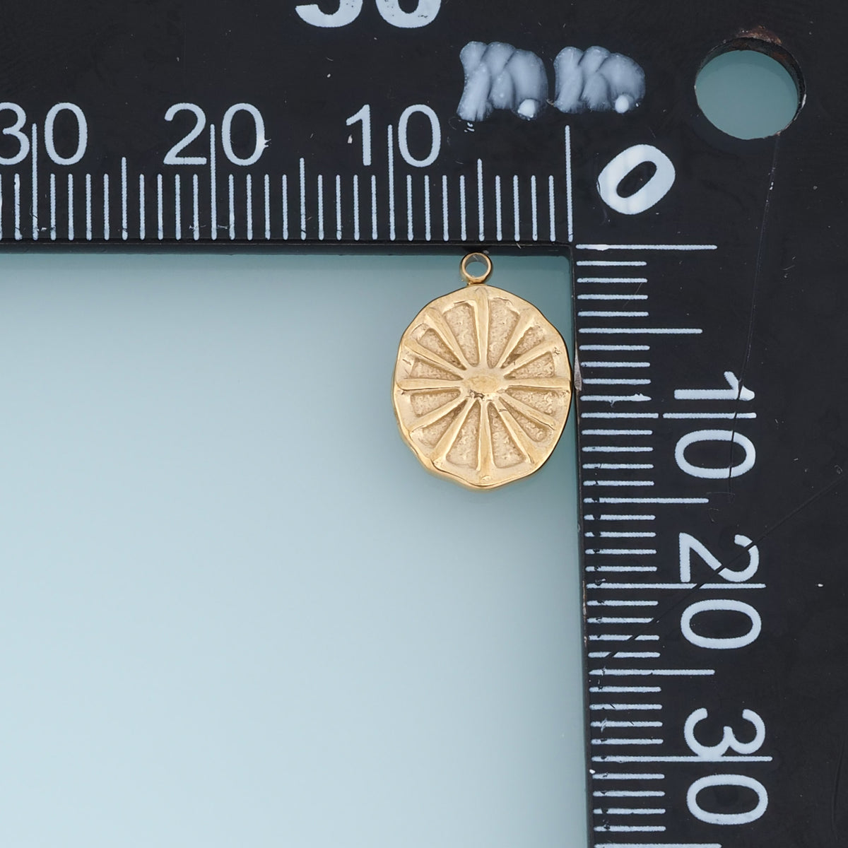 Oval Sunburst Pendant,14K Gold Vintage Radiating Sun Charm DIY Charm for Necklace Bracelet Making