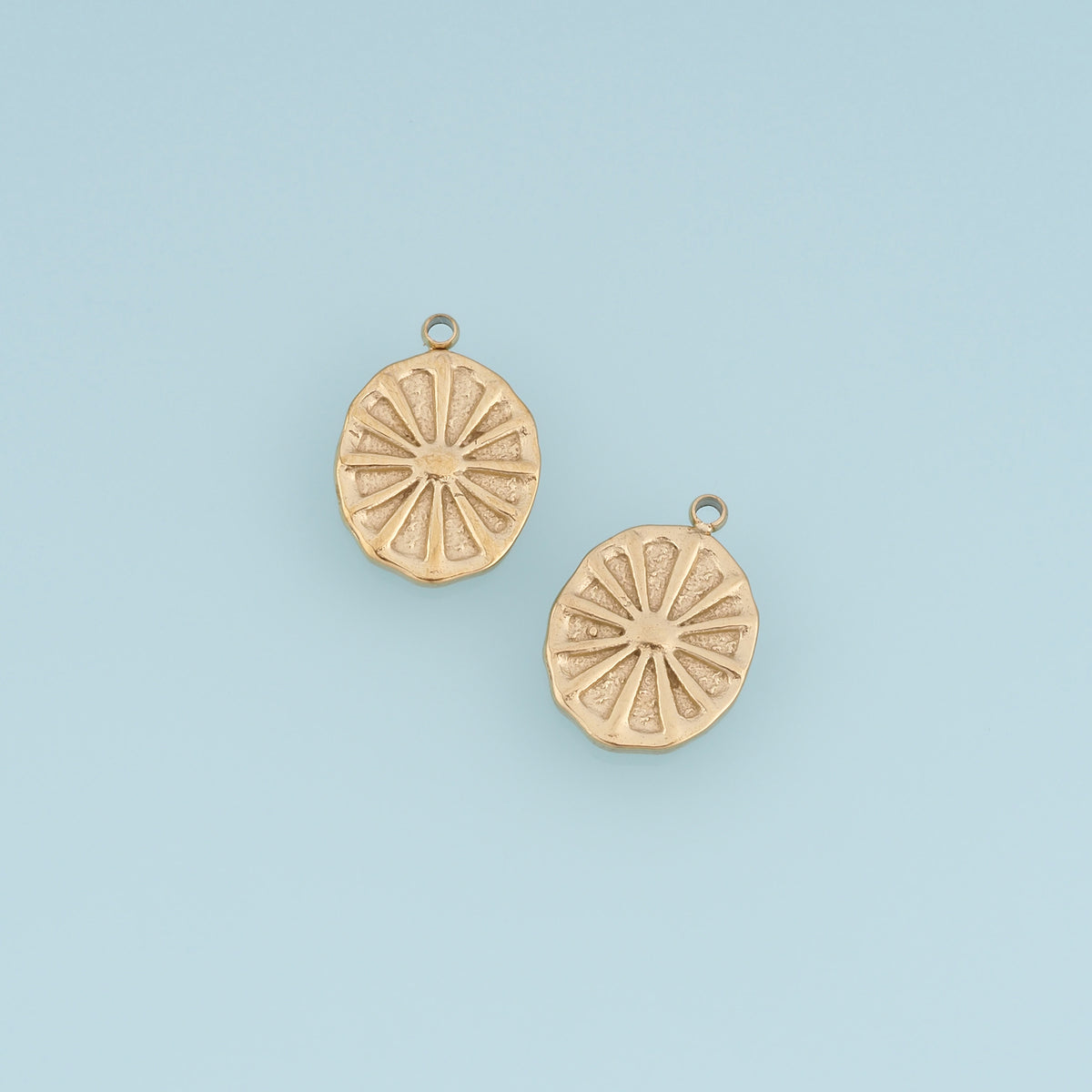 Oval Sunburst Pendant,14K Gold Vintage Radiating Sun Charm DIY Charm for Necklace Bracelet Making