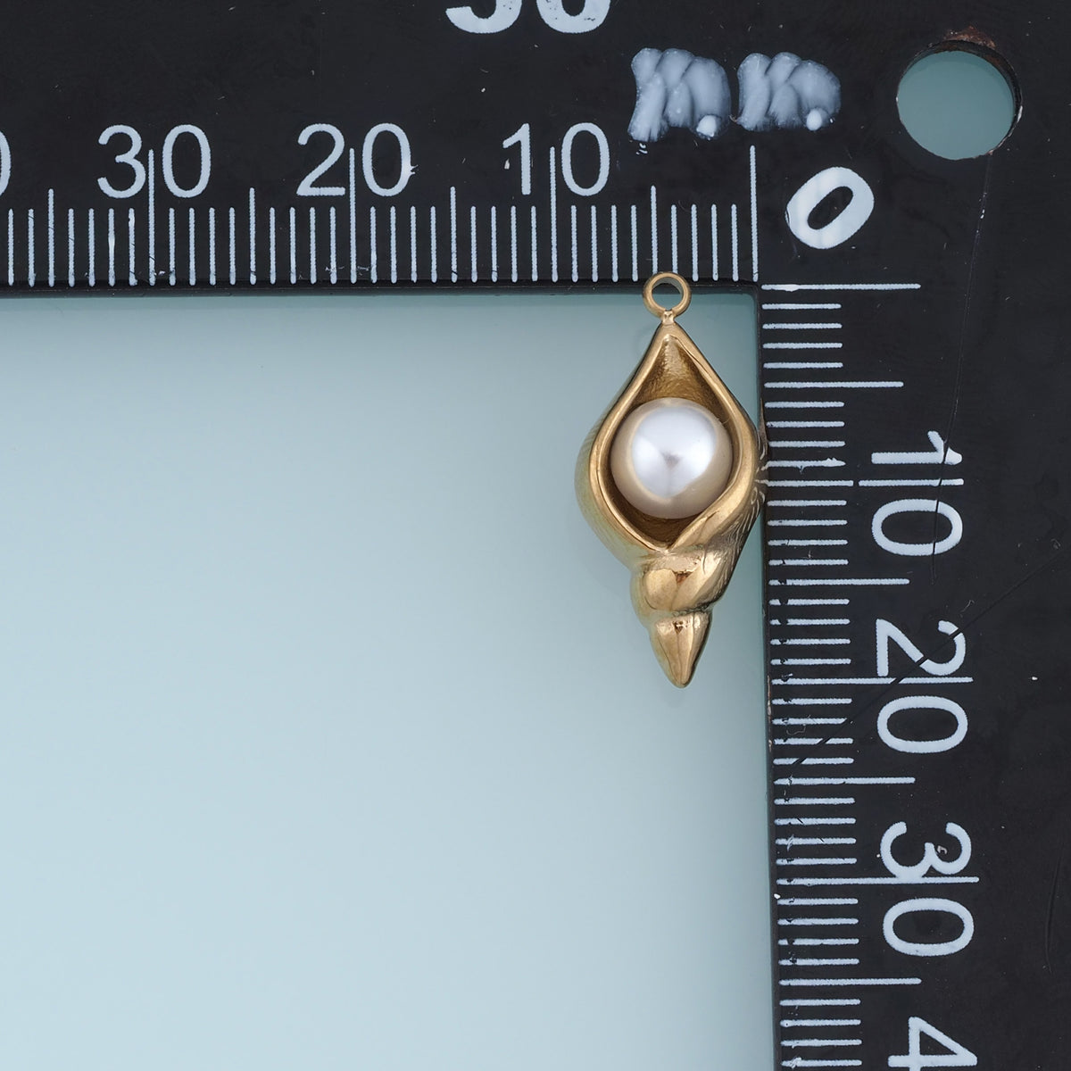 Seashell Pearl Pendant,14K Gold Sculpted Conch Shell Charm DIY Charm for Necklace Bracelet Making
